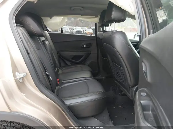 3GNCJPSB4JL172285 2018 CHEVROLET TRAX - Image 8