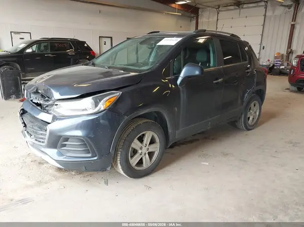 3GNCJPSB4JL258969 2018 CHEVROLET TRAX - Image 2