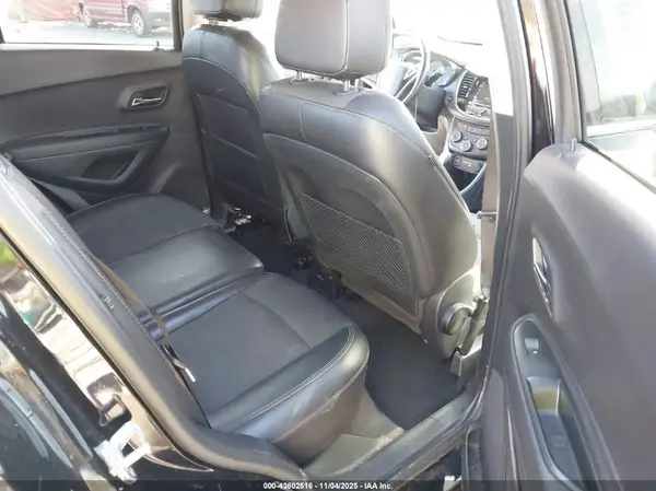 3GNCJPSB4JL295584 2018 CHEVROLET TRAX - Image 8