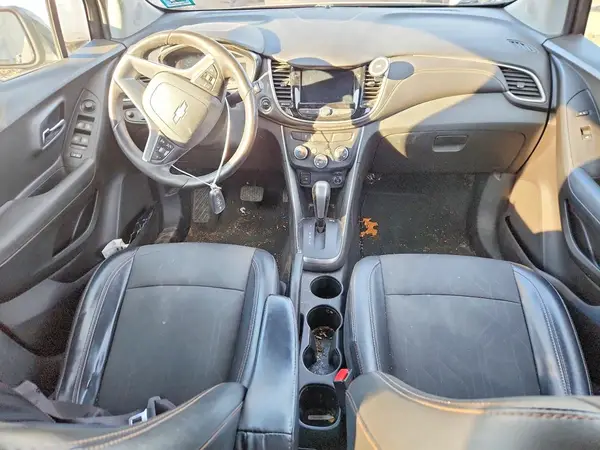 3GNCJPSB4JL311105 2018 CHEVROLET TRAX - Image 8