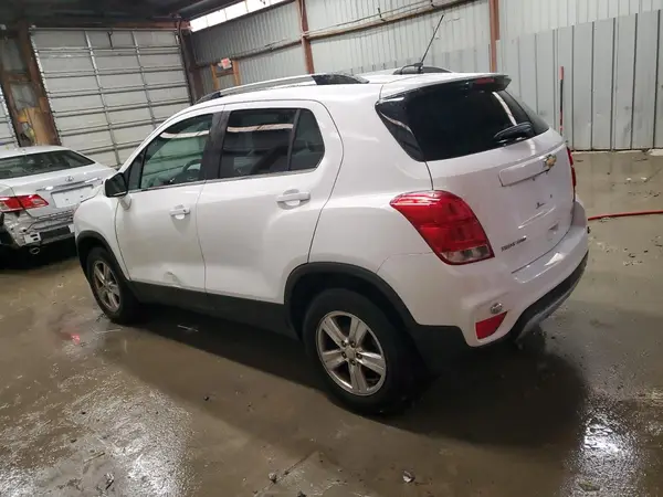 3GNCJPSB4JL338286 2018 CHEVROLET TRAX - Image 2