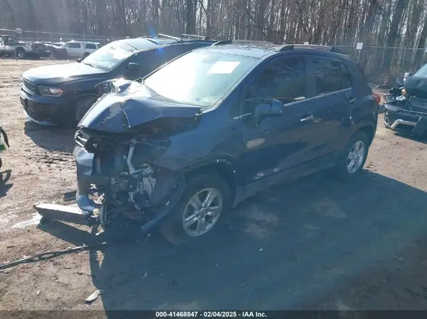 3GNCJPSB4KL109270 2019 CHEVROLET TRAX - Image 2