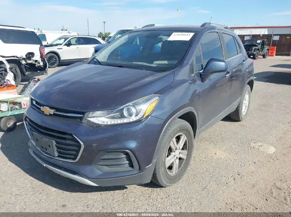 3GNCJPSB4KL139448 2019 CHEVROLET TRAX - Image 2
