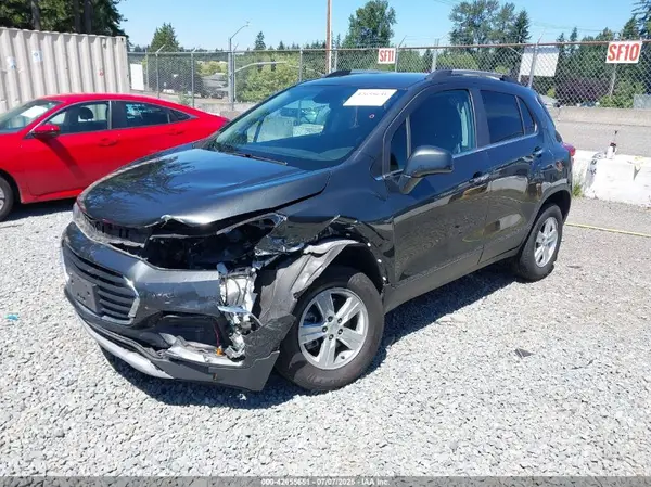 3GNCJPSB4KL176208 2019 CHEVROLET TRAX - Image 2