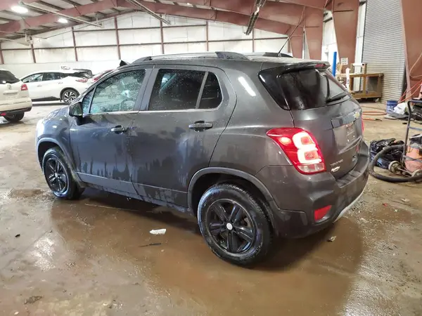 3GNCJPSB4KL183093 2019 CHEVROLET TRAX - Image 2