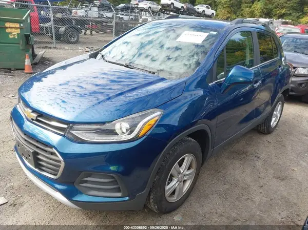 3GNCJPSB4KL210714 2019 CHEVROLET TRAX - Image 2