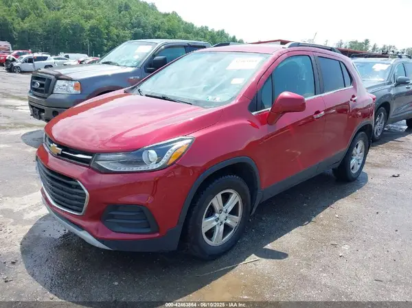 3GNCJPSB4KL217680 2019 CHEVROLET TRAX - Image 2