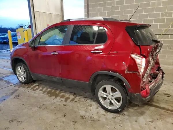 3GNCJPSB4KL235421 2019 CHEVROLET TRAX - Image 2