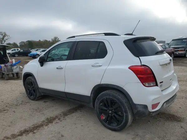 3GNCJPSB4KL244099 2019 CHEVROLET TRAX - Image 2