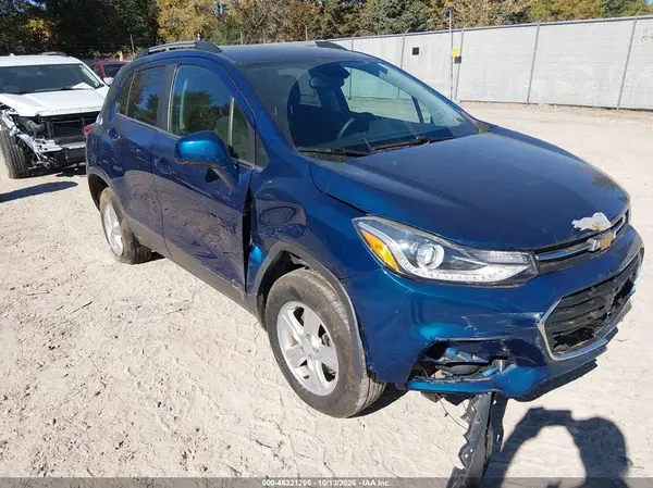 3GNCJPSB4KL267060 2019 CHEVROLET TRAX - Image 1