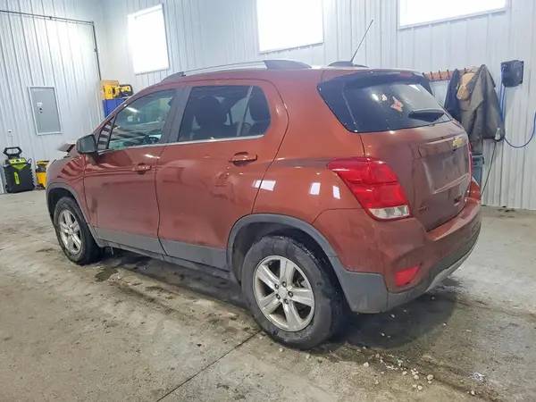 3GNCJPSB4KL278656 2019 CHEVROLET TRAX - Image 2
