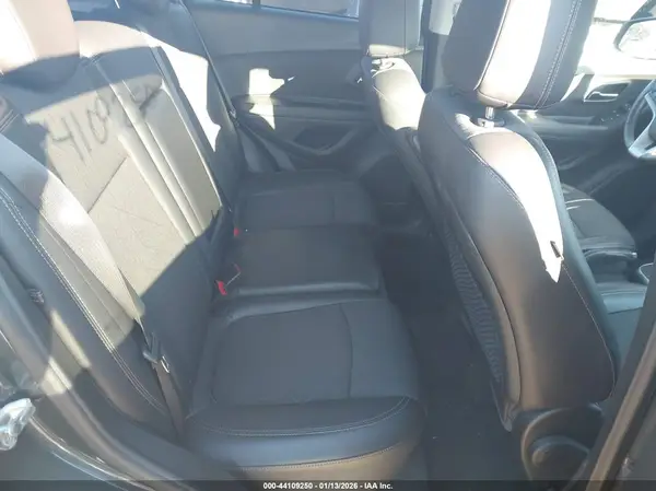 3GNCJPSB4KL324003 2019 CHEVROLET TRAX - Image 8
