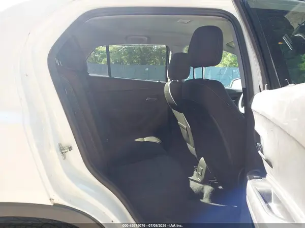 3GNCJPSB4KL356563 2019 CHEVROLET TRAX - Image 8