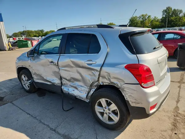 3GNCJPSB4KL358264 2019 CHEVROLET TRAX - Image 2