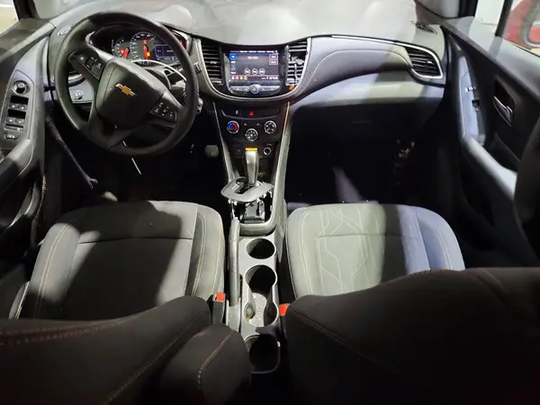 3GNCJPSB4LL185556 2020 CHEVROLET TRAX - Image 8