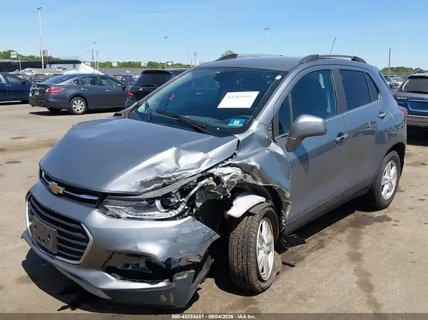 3GNCJPSB4LL199733 2020 CHEVROLET TRAX - Image 2