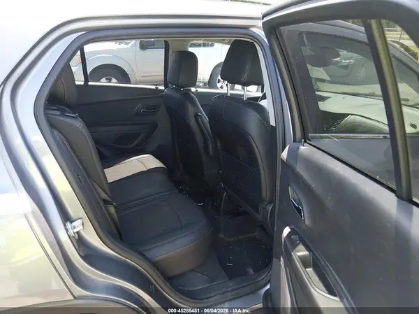 3GNCJPSB4LL199733 2020 CHEVROLET TRAX - Image 8