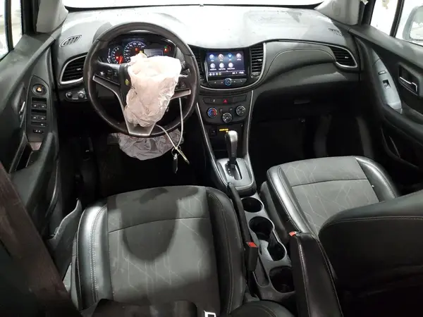 3GNCJPSB4LL206406 2020 CHEVROLET TRAX - Image 8