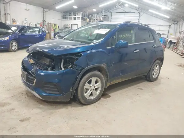 3GNCJPSB4LL288332 2020 CHEVROLET TRAX - Image 2