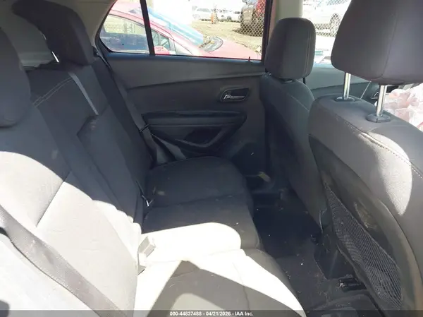 3GNCJPSB4LL311057 2020 CHEVROLET TRAX - Image 8