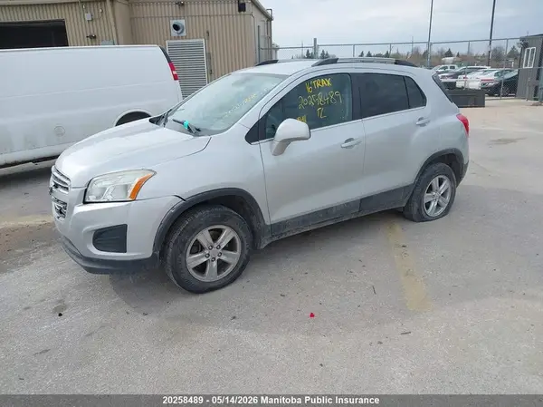 3GNCJPSB5GL115411 2016 CHEVROLET TRAX - Image 2