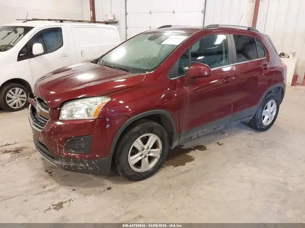 3GNCJPSB5GL150773 2016 CHEVROLET TRAX - Image 2