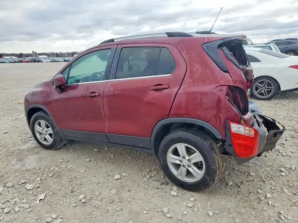3GNCJPSB5GL261002 2016 CHEVROLET TRAX - Image 2