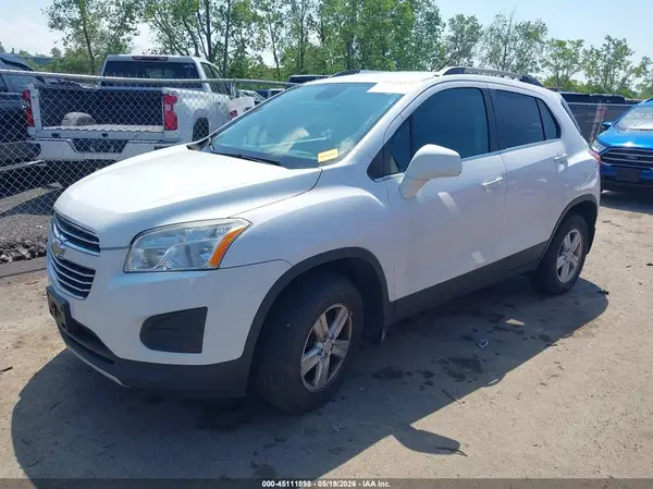 3GNCJPSB5GL262375 2016 CHEVROLET TRAX - Image 2
