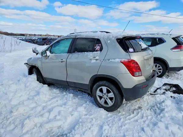 3GNCJPSB5GL271920 2016 CHEVROLET TRAX - Image 2