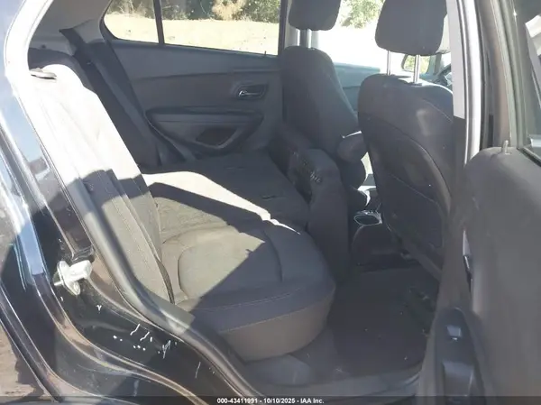 3GNCJPSB5HL135028 2017 CHEVROLET TRAX - Image 8