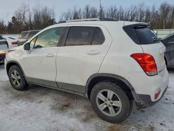 3GNCJPSB5HL141038 2017 CHEVROLET TRAX - Image 2