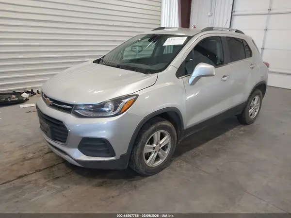 3GNCJPSB5HL146210 2017 CHEVROLET TRAX - Image 2