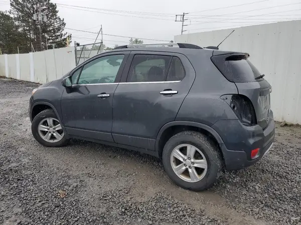 3GNCJPSB5HL203229 2017 CHEVROLET TRAX - Image 2
