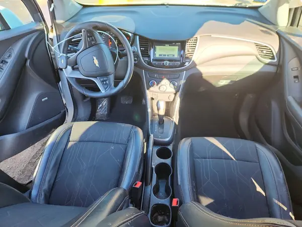 3GNCJPSB5HL204087 2017 CHEVROLET TRAX - Image 8