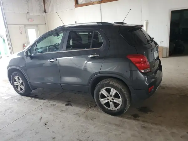 3GNCJPSB5HL211427 2017 CHEVROLET TRAX - Image 2