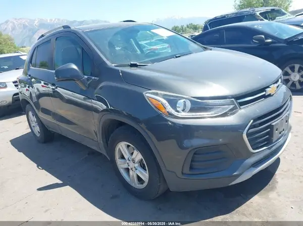 3GNCJPSB5HL214733 2017 CHEVROLET TRAX - Image 1