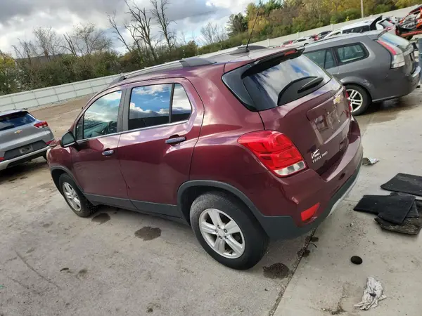 3GNCJPSB5HL235761 2017 CHEVROLET TRAX - Image 2