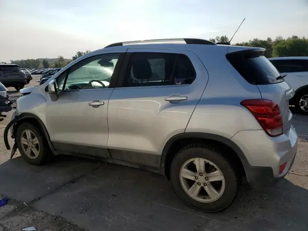 3GNCJPSB5HL250762 2017 CHEVROLET TRAX - Image 2