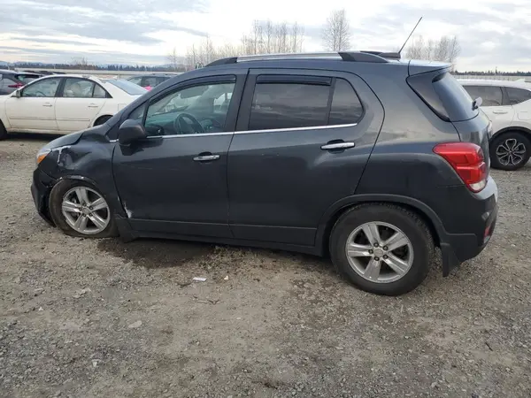 3GNCJPSB5HL262393 2017 CHEVROLET TRAX - Image 2