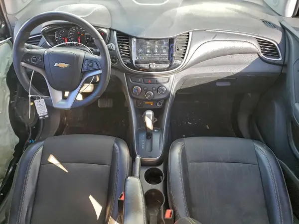3GNCJPSB5JL257071 2018 CHEVROLET TRAX - Image 8
