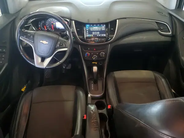 3GNCJPSB5JL267423 2018 CHEVROLET TRAX - Image 8