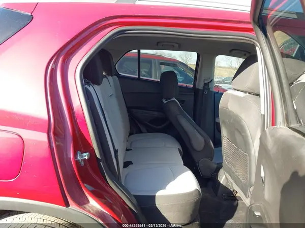 3GNCJPSB5JL275599 2018 CHEVROLET TRAX - Image 8