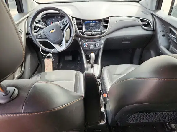 3GNCJPSB5JL278504 2018 CHEVROLET TRAX - Image 8