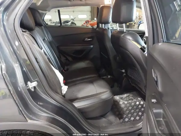 3GNCJPSB5JL304339 2018 CHEVROLET TRAX - Image 8