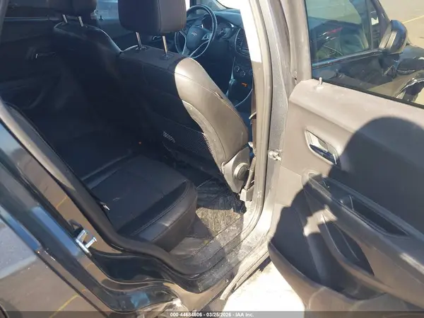 3GNCJPSB5JL361026 2018 CHEVROLET TRAX - Image 8