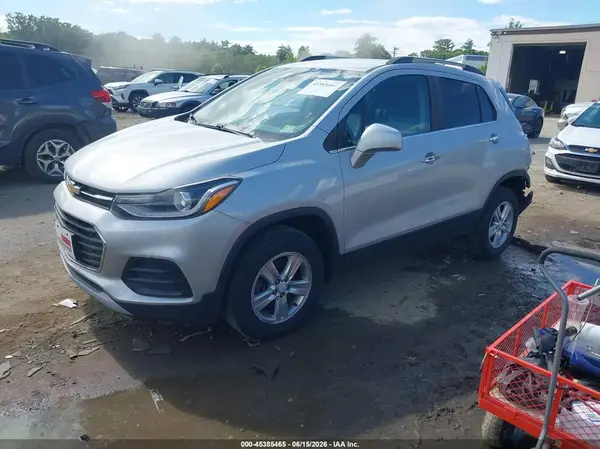 3GNCJPSB5JL392969 2018 CHEVROLET TRAX - Image 2