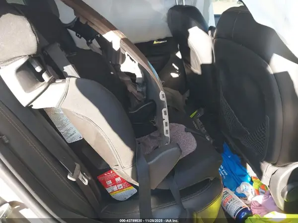3GNCJPSB5JL400276 2018 CHEVROLET TRAX - Image 8