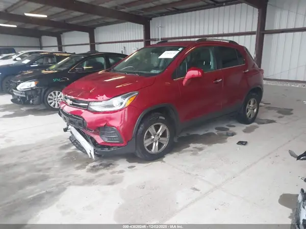 3GNCJPSB5JL409107 2018 CHEVROLET TRAX - Image 2