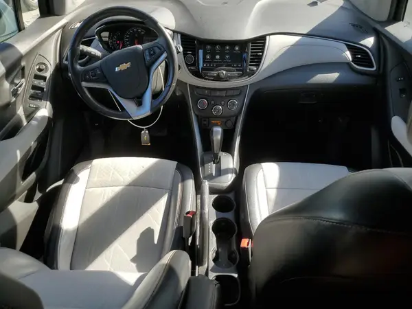 3GNCJPSB5KL161765 2019 CHEVROLET TRAX - Image 8