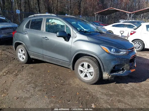 3GNCJPSB5KL263048 2019 CHEVROLET TRAX - Image 1